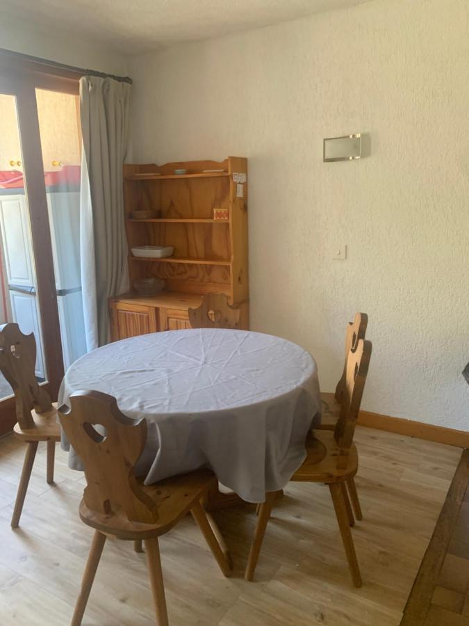 Appartement Avec Acces Piscine- Station- 4 Personnes Saint-Jean-dʼAulps Eksteriør bilde